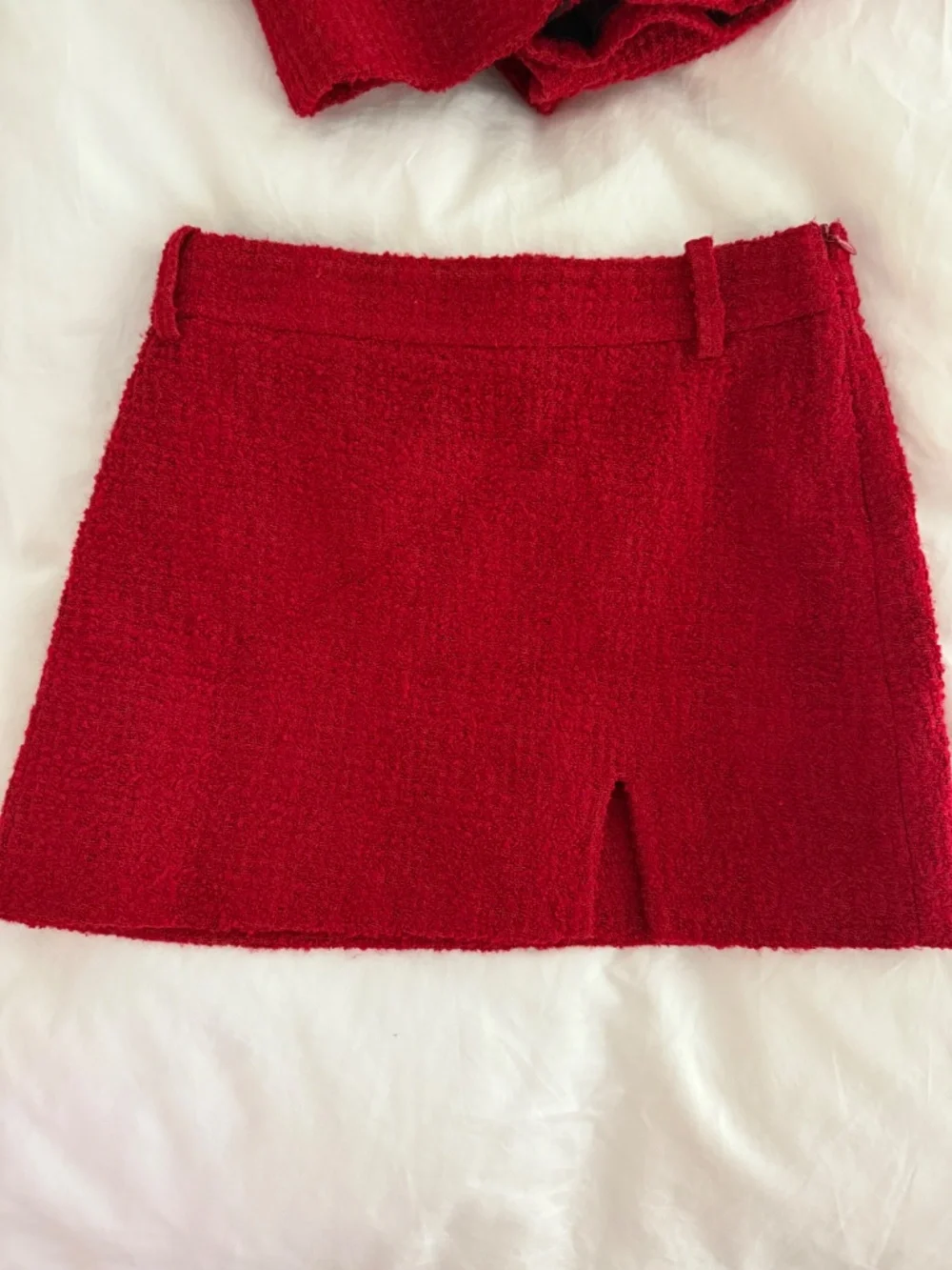 Never Worn Red Tweed Style Matching Set / Jacket + Mini Skirt - Picture 8 of 9